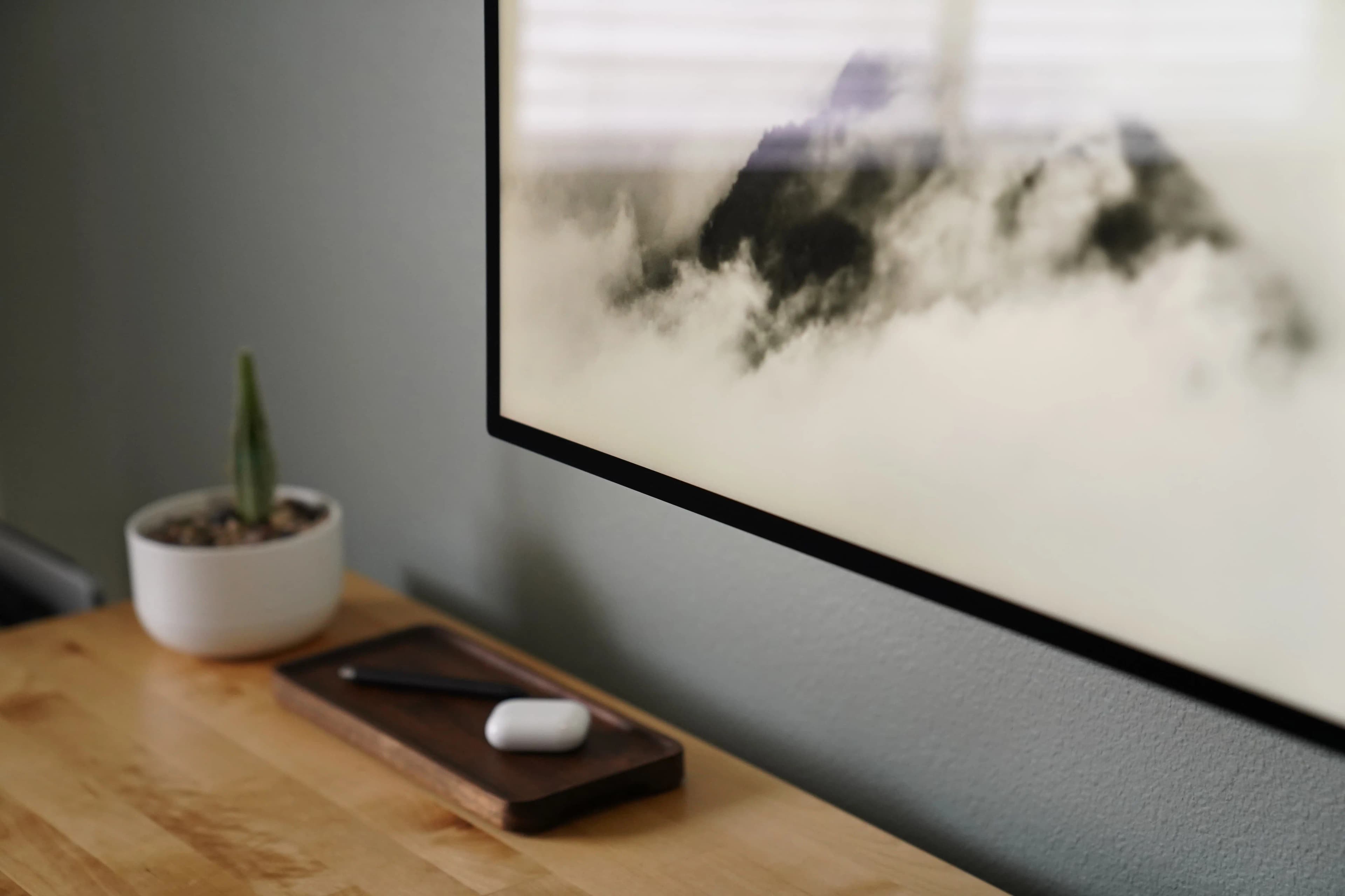 Desk details